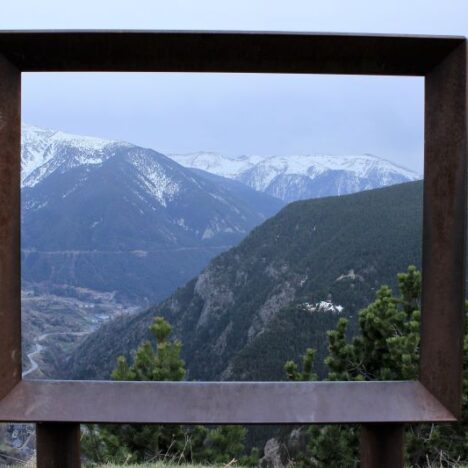 Neulominen lähtee lapasesta – Lentävässä Lapasessa