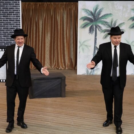 Rakkaudesta sähköön teatterielämys jakaa katsojat